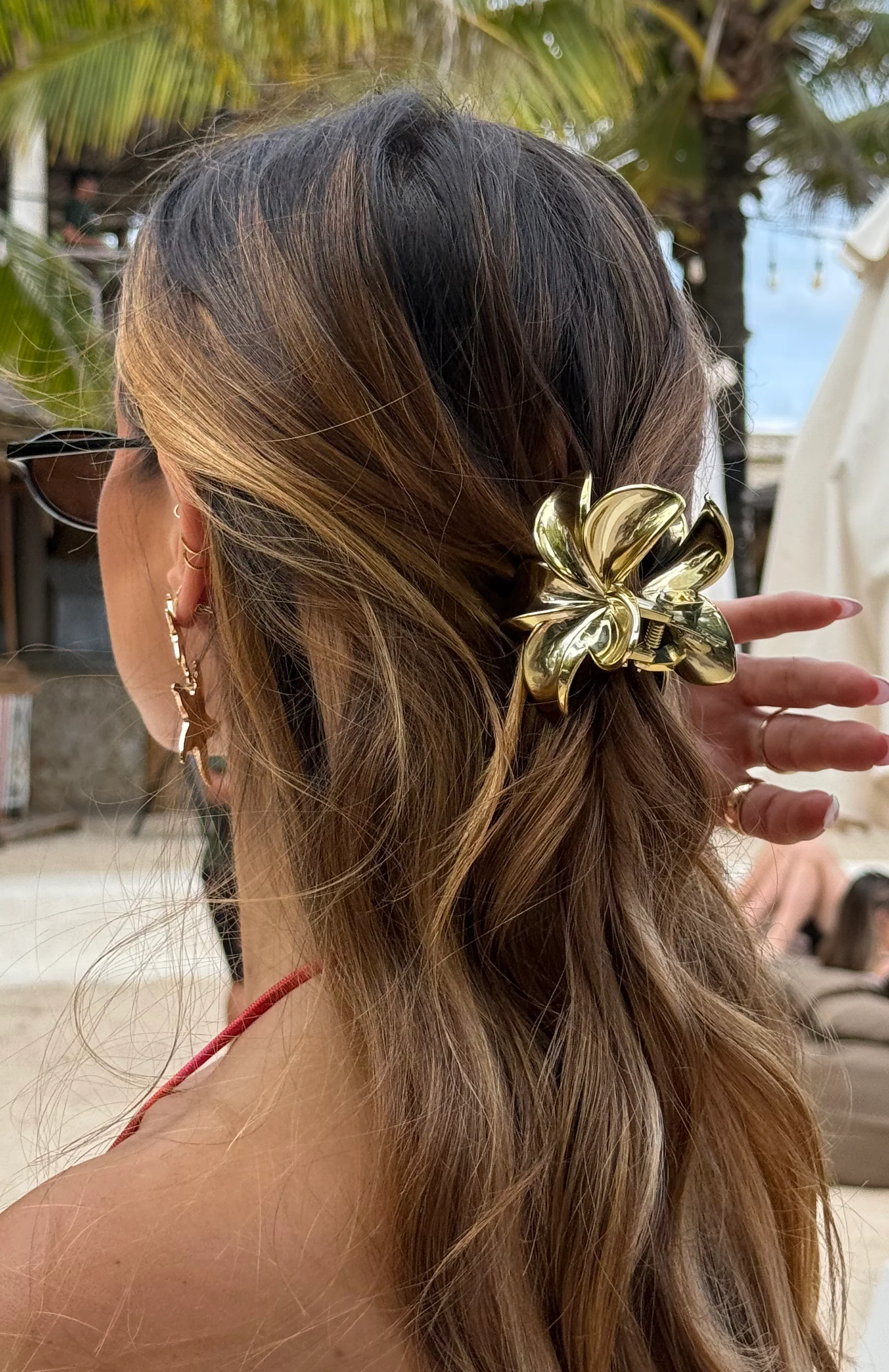 Floral Charm Hair Clip Gold - Image 4