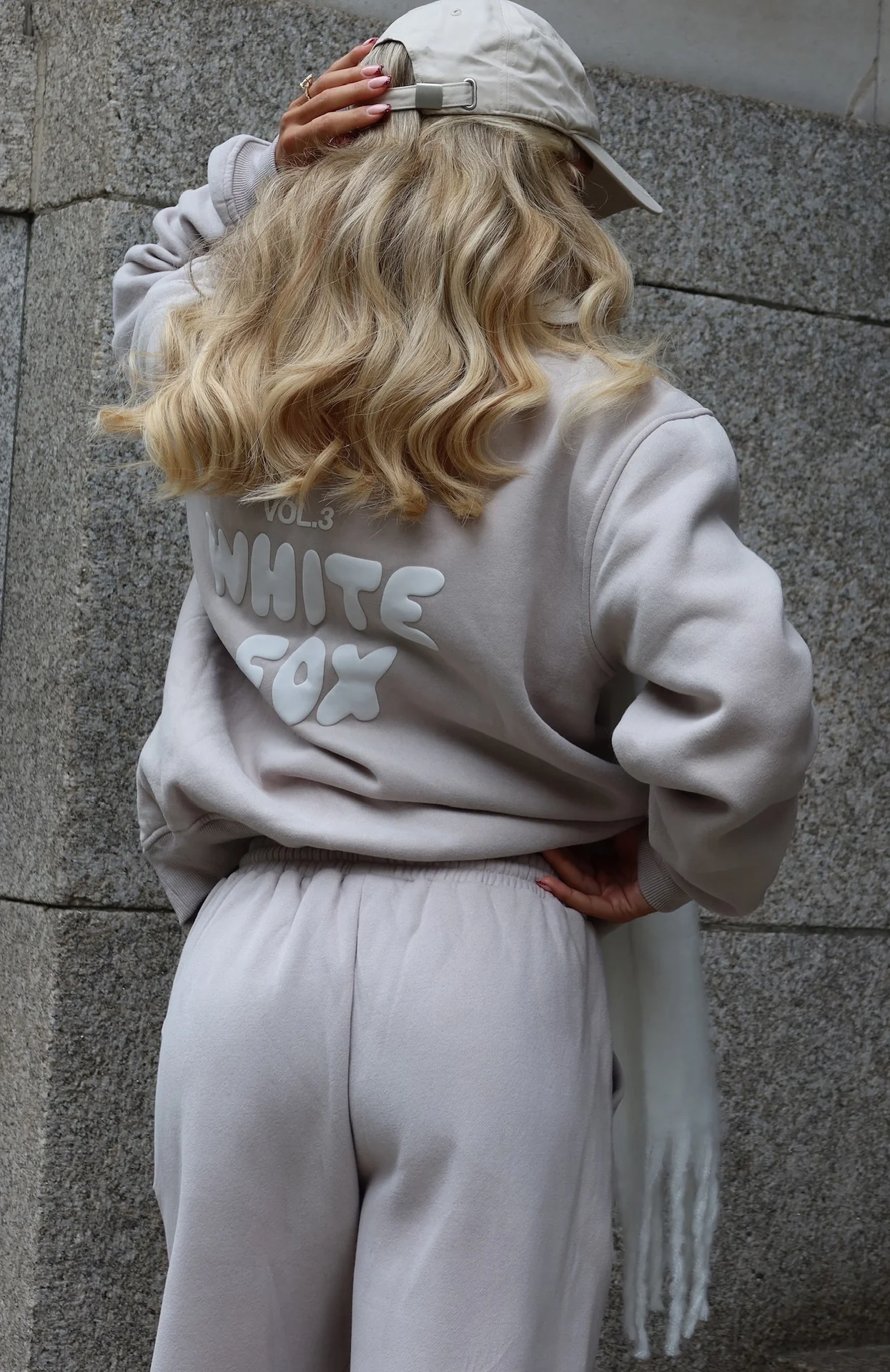 Offstage Hoodie Moon - Image 12