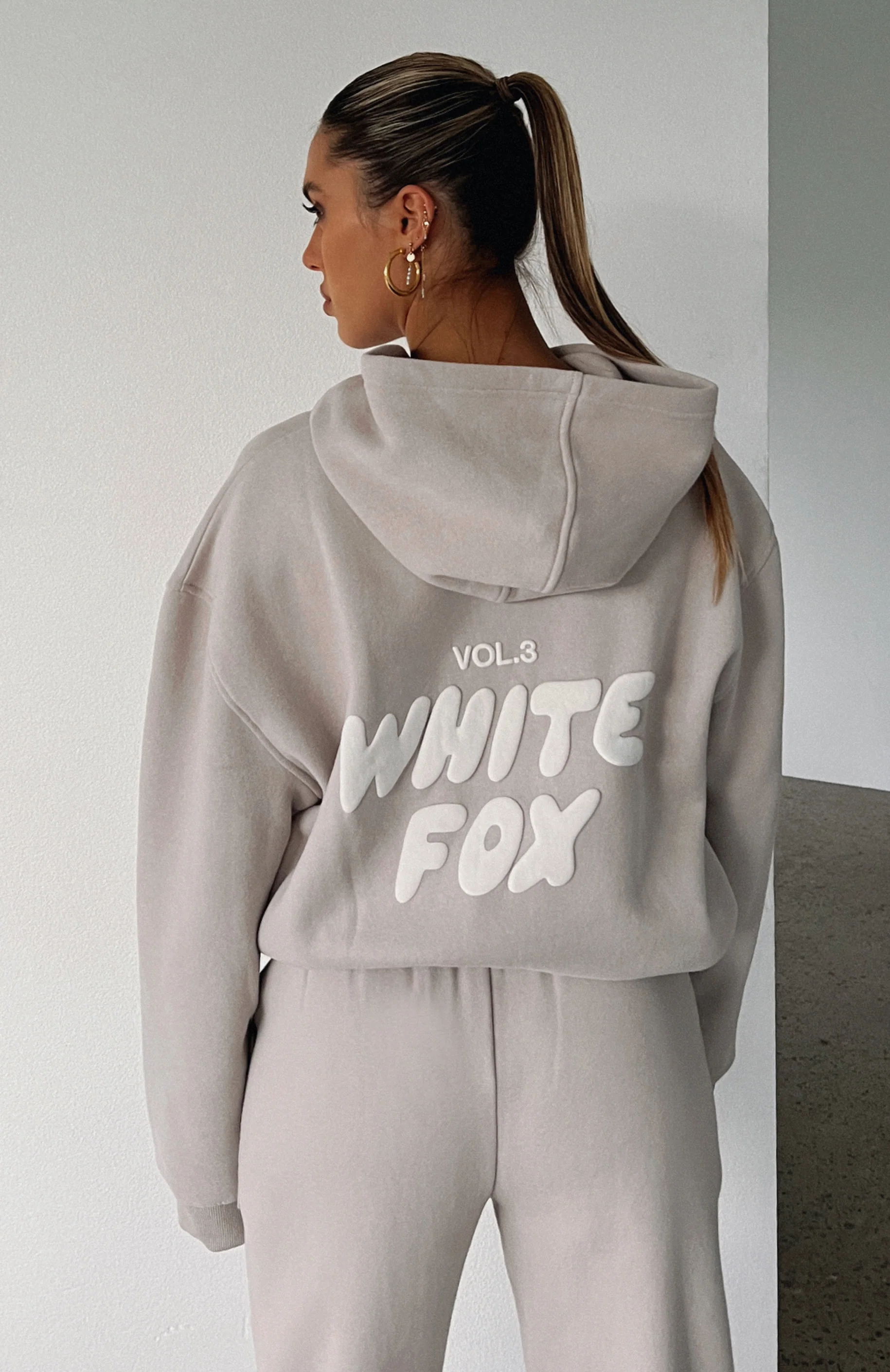 Offstage Hoodie Moon - Image 9