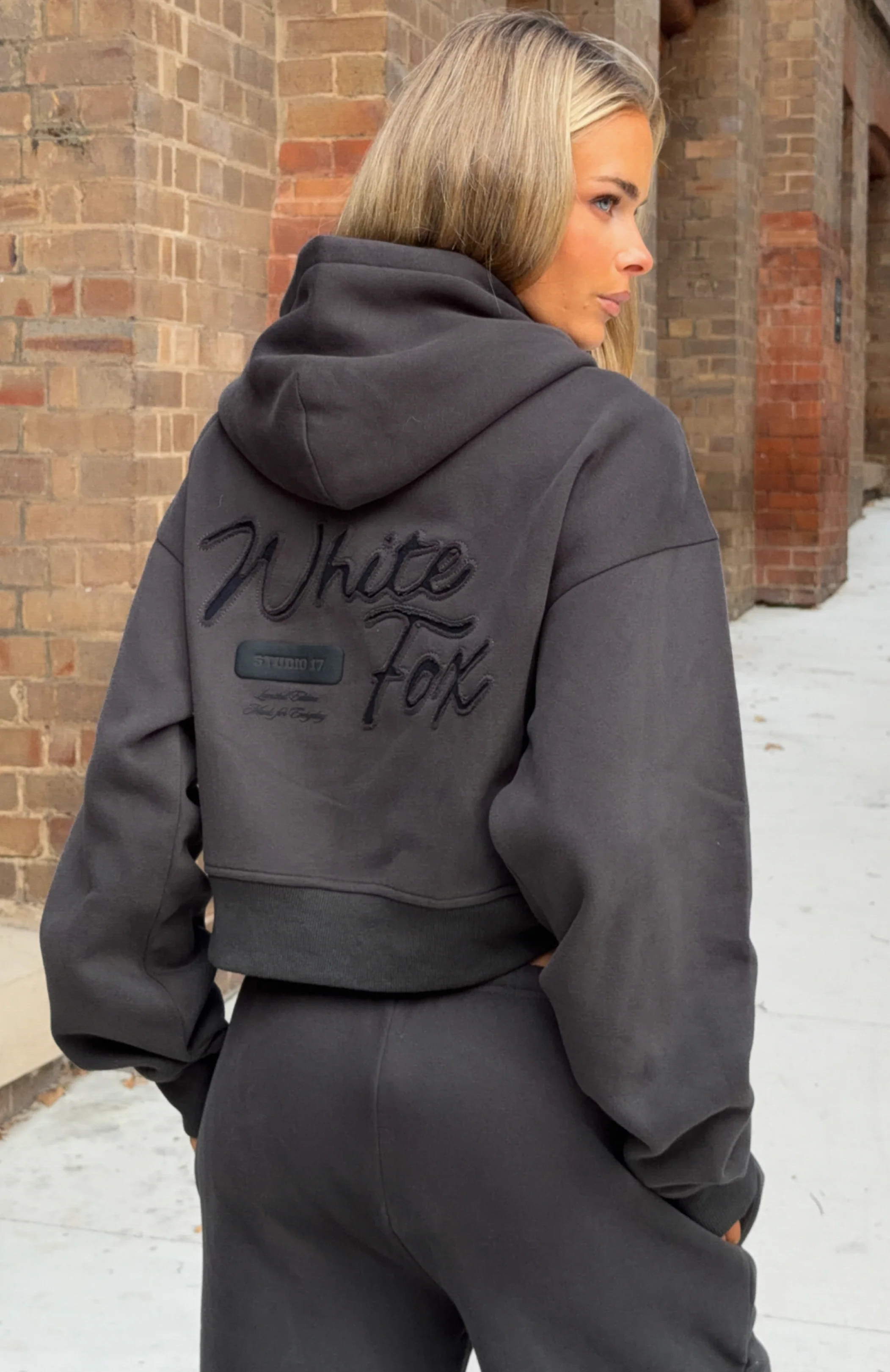 Studio 17 Willa Boxy Zip Front Hoodie Charcoal - Image 8